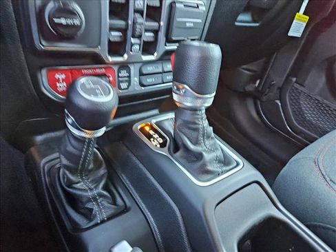 New 2026 Jeep Wrangler Unlimited Rubicon image 13