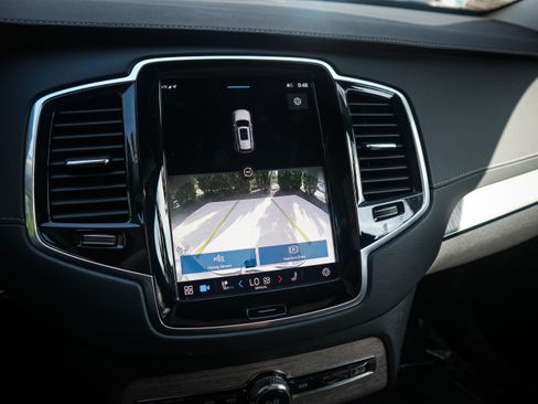 Used 2023 Volvo XC90 T8 Ultimate w/ Protection Package Premier image 25