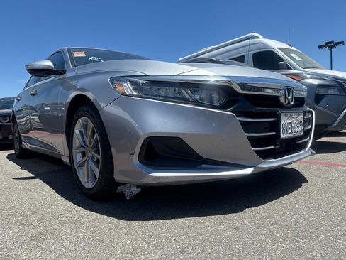 Used 2021 Honda Accord LX image 3