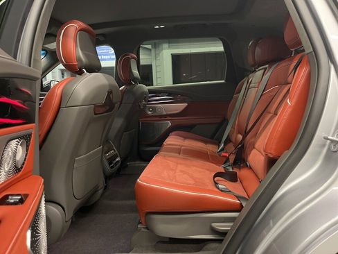 Used 2024 Lincoln Nautilus Black Label w/ Jet Appearance Package (87T) image 35