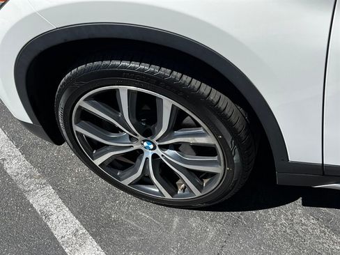 Used 2017 BMW X1 xDrive28i AWD/4WD image 15
