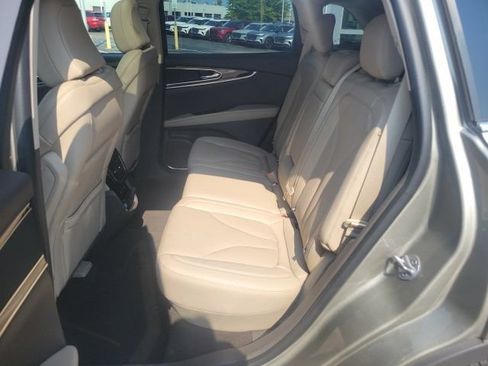 Used 2023 Lincoln Nautilus Reserve AWD/4WD image 22