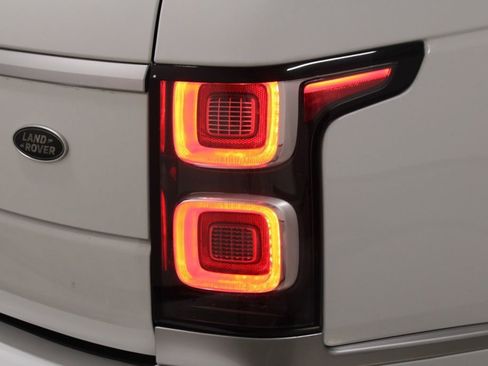 Certified 2022 Land Rover Range Rover P525 Westminster Edition AWD/4WD image 8