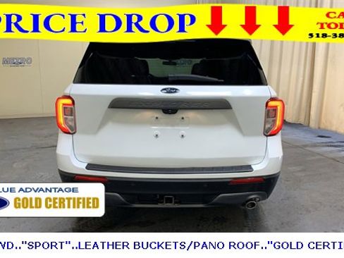 Certified 2022 Ford Explorer XLT w/ Equipment Group 202A image 5