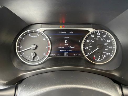 Used 2022 Nissan Sentra SR w/ Midnight Edition FWD image 13