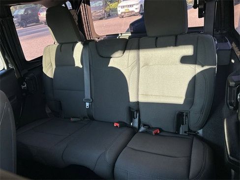 Certified 2022 Jeep Wrangler Unlimited Sport image 23