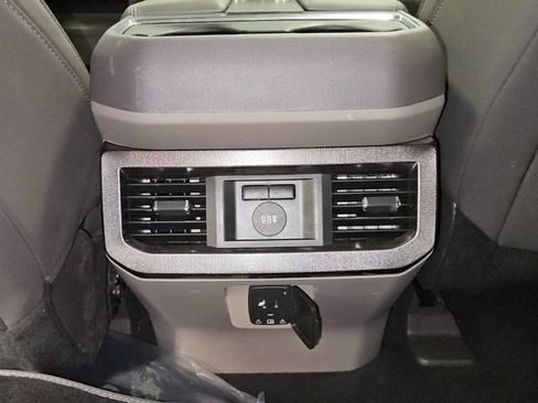 Used 2026 Ford F450 Platinum w/ Platinum Plus Package AWD/4WD image 31