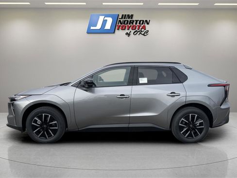 New 2026 Toyota bZ XLE Plus image 8