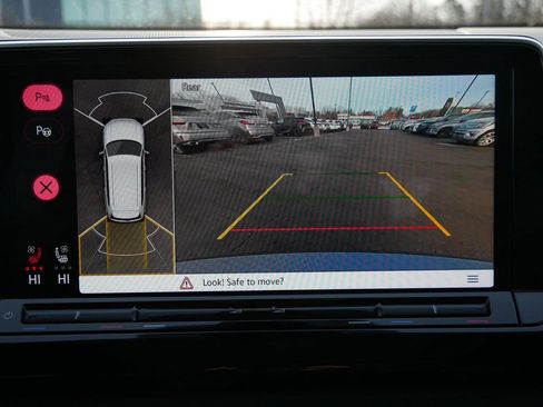 Used 2024 Volkswagen Atlas SEL Premium R-Line image 21