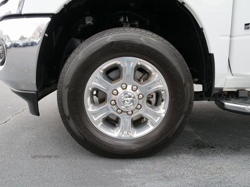 Used 2024 RAM 3500 Big Horn image 14