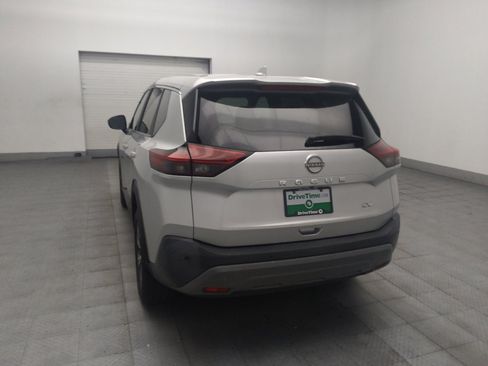 Used 2022 Nissan Rogue SV FWD image 6