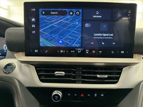 Used 2025 Ford Explorer Active image 25