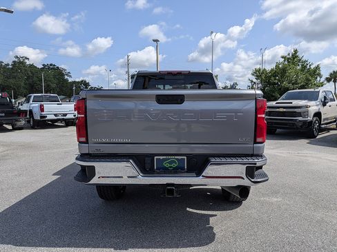 Certified 2024 Chevrolet Silverado 2500 LTZ w/ LTZ Plus Package AWD/4WD image 4