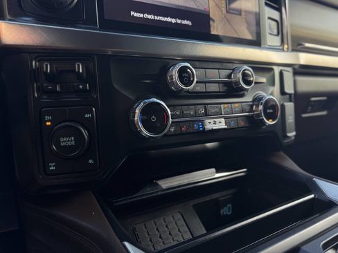 Used 2025 Ford F350 King Ranch AWD/4WD image 38