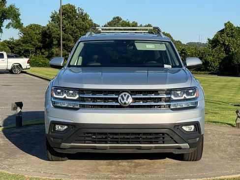 Used 2018 Volkswagen Atlas SE FWD image 2