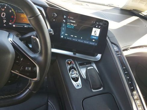 Used 2024 Chevrolet Corvette Stingray Convertible image 16