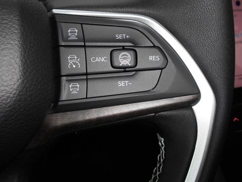 New 2026 Jeep Grand Cherokee L Limited AWD/4WD image 22