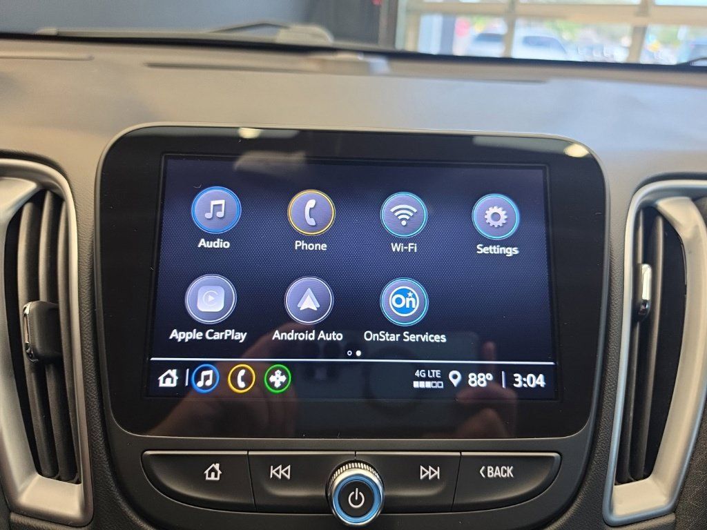 Used 2025 Chevrolet Malibu RS FWD image 23