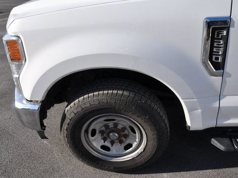 Used 2021 Ford F250 XL w/ Power Equipment Group image 33