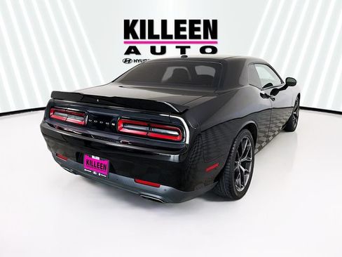 Used 2022 Dodge Challenger GT RWD image 7