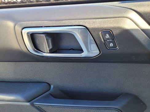 New 2025 Ford Bronco Badlands image 27