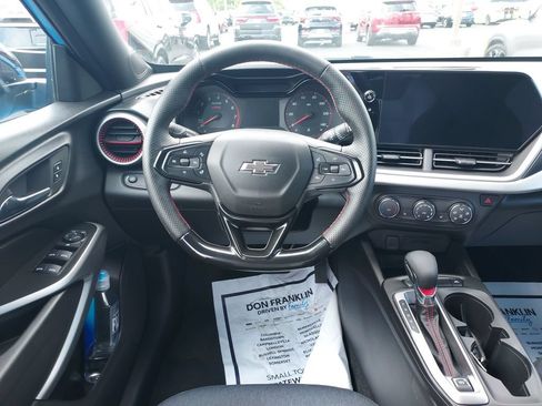 Used 2024 Chevrolet Trax RS w/ Driver Confidence Package FWD image 13