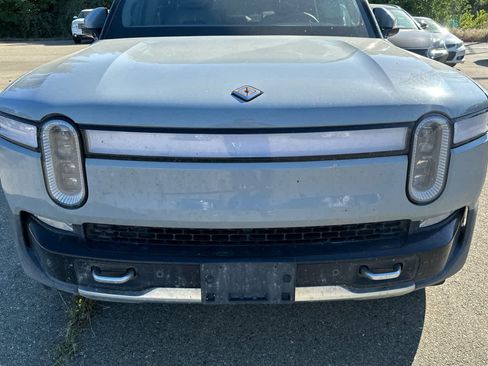 Used 2023 Rivian R1S Adventure AWD/4WD image 9