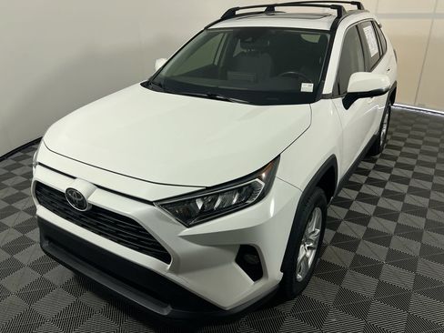 Used 2019 Toyota RAV4 XLE w/ Convenience Package AWD/4WD image 7
