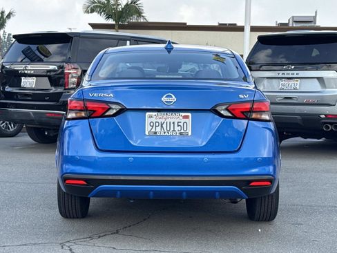 Used 2021 Nissan Versa SV image 6