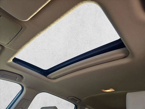 Used 2019 Honda CR-V Touring image 16