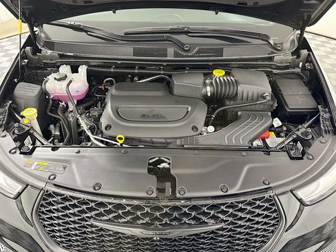 New 2026 Chrysler Pacifica Select w/ S Appearance Package FWD image 30