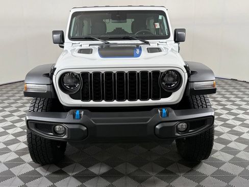 Used 2024 Jeep Wrangler Unlimited Rubicon 4xe AWD/4WD image 9