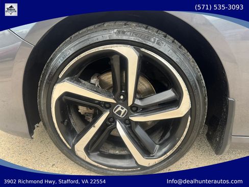 Used 2018 Honda Accord Sport image 10