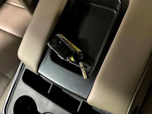 Used 2015 Chevrolet Silverado 1500 LTZ image 29