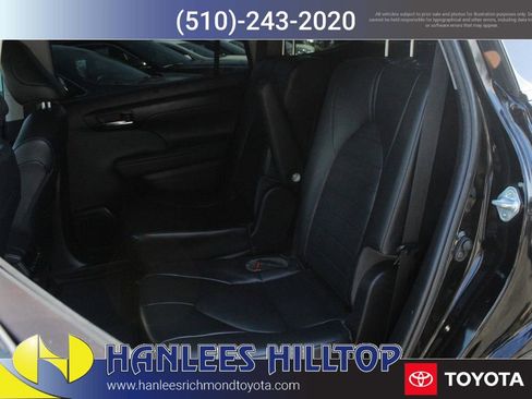 Certified 2022 Toyota Highlander XLE image 17