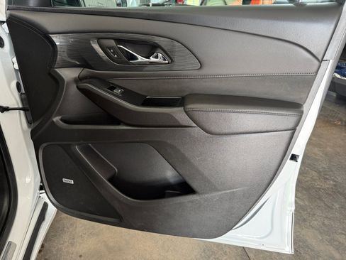 Used 2023 Chevrolet Traverse High Country AWD/4WD image 29