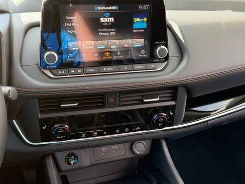 New 2026 Nissan Rogue SV AWD/4WD image 19