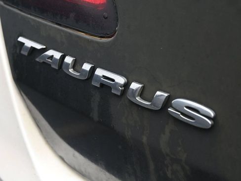 Used 2017 Ford Taurus SHO AWD/4WD image 14