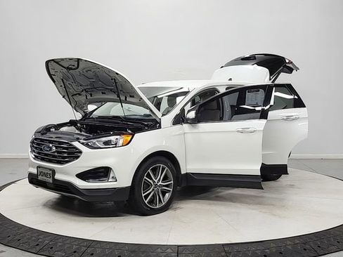 Used 2021 Ford Edge Titanium FWD image 11