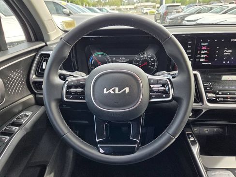 Used 2023 Kia Sorento EX AWD/4WD image 14