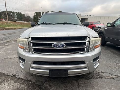 Used 2017 Ford Expedition EL XLT w/ Equipment Group 202A image 11