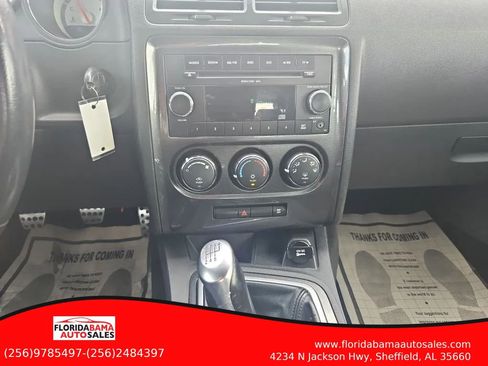 Used 2009 Dodge Challenger R/T RWD image 11