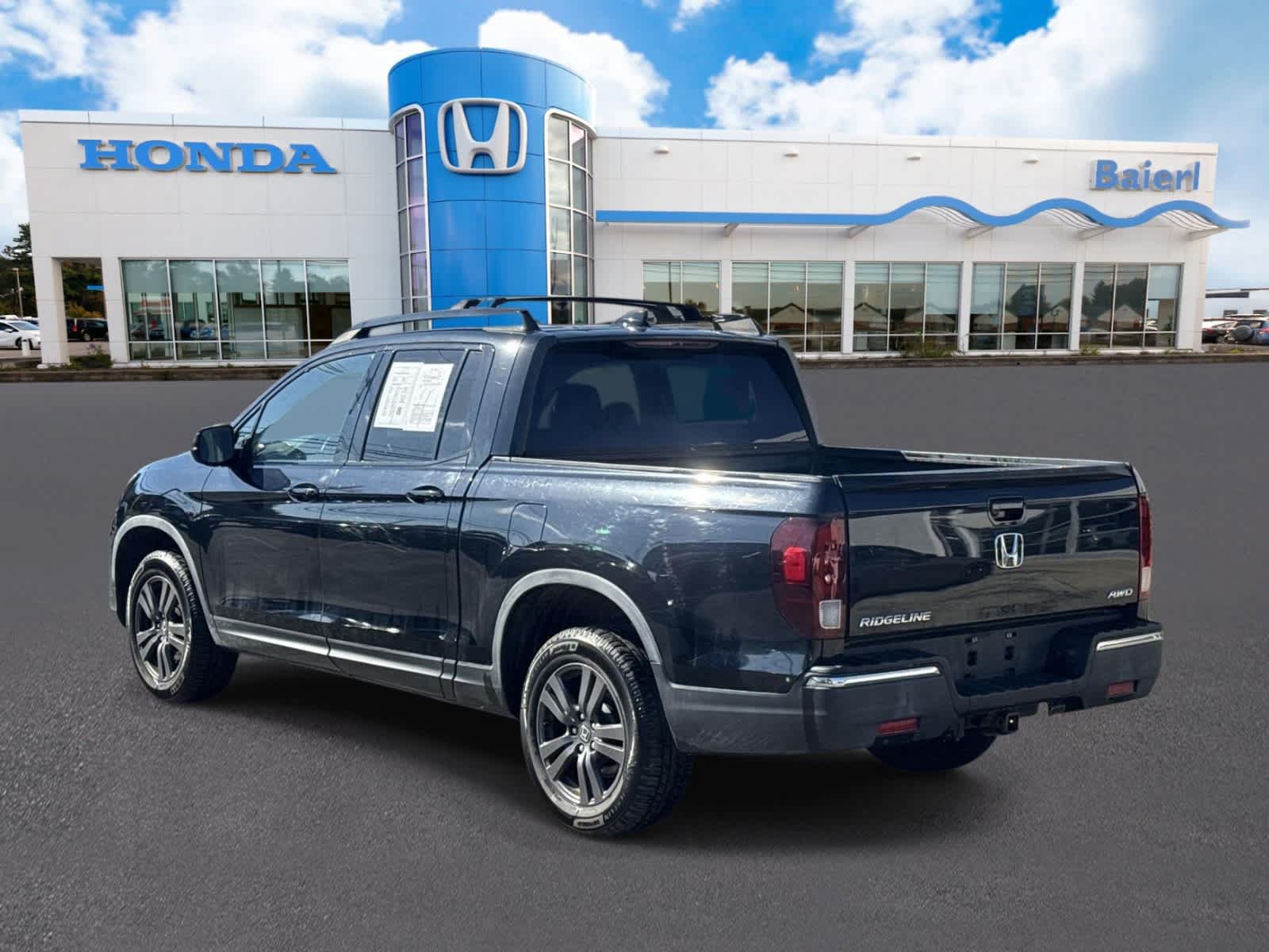 Used 2017 Honda Ridgeline Sport image 3