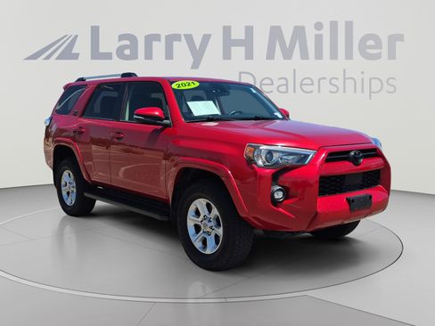 Certified 2021 Toyota 4Runner SR5 Premium AWD/4WD image 7