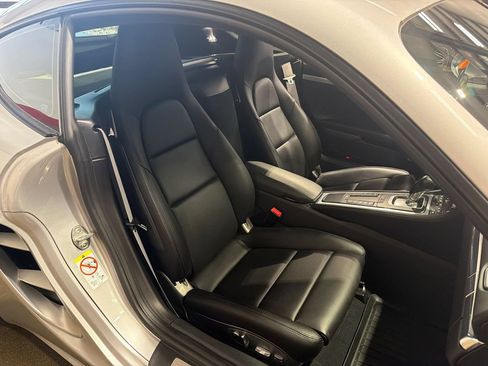 Used 2024 Porsche 718 Cayman RWD image 74