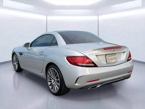 Used 2019 Mercedes-Benz SLC 300 image 4