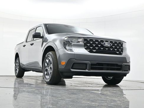 New 2025 Ford Maverick XLT w/ Equipment Group 301A image 47