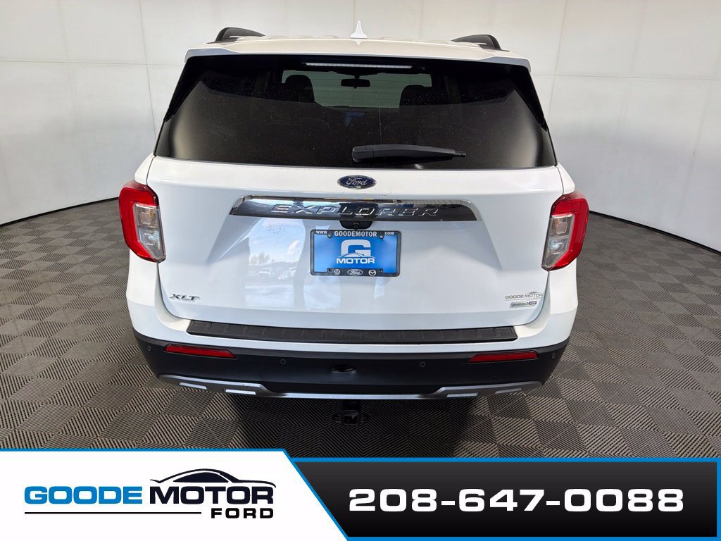 Used 2020 Ford Explorer XLT w/ Equipment Group 202A AWD/4WD image 6