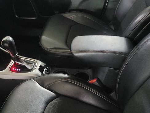 Used 2019 Jeep Compass Latitude w/ Safety & Security Group image 26