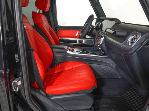 Used 2026 Mercedes-Benz G 63 AMG 4MATIC image 8